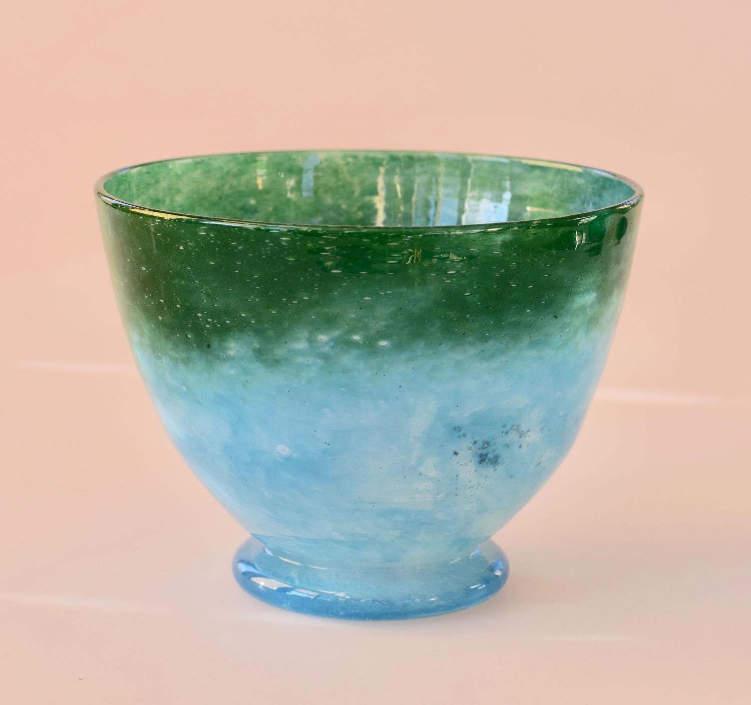 Small green cloudy bowl