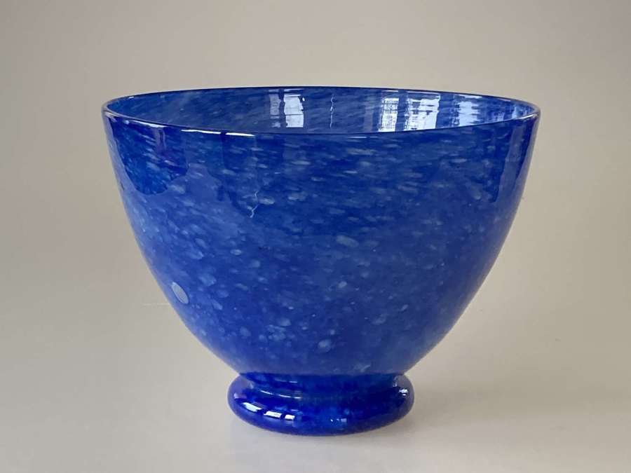 Cloudy dark blue bowl