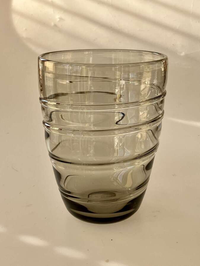 Barrel shaped spiral vase