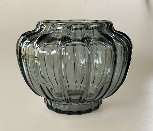 Daum ribbed vase
